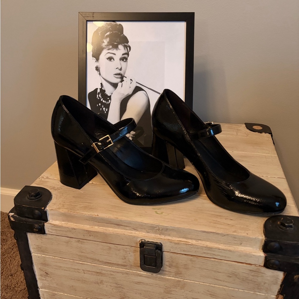 Xappeal Black Patent Mary Jane Heels